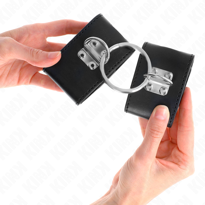Menottes KINK Appui-Poignets Fixes Anneau Cadenas Noir - KINK - KINK WRIST RESTRAINT