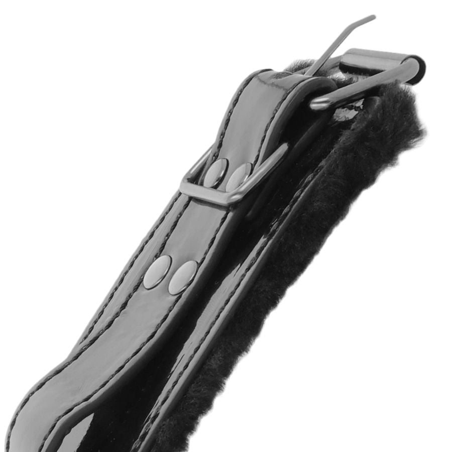 Darkness – Menottes de Cheville simili-cuir noir avec cadenas