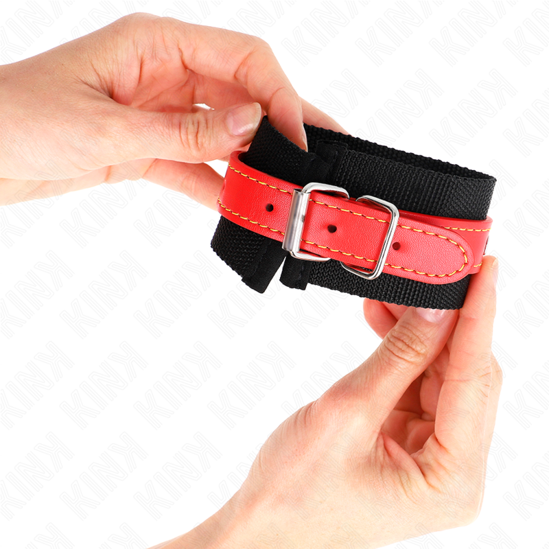 Menottes Nylon Poignets Réglables Noir Rouge - KINK - KINK WRIST RESTRAINT