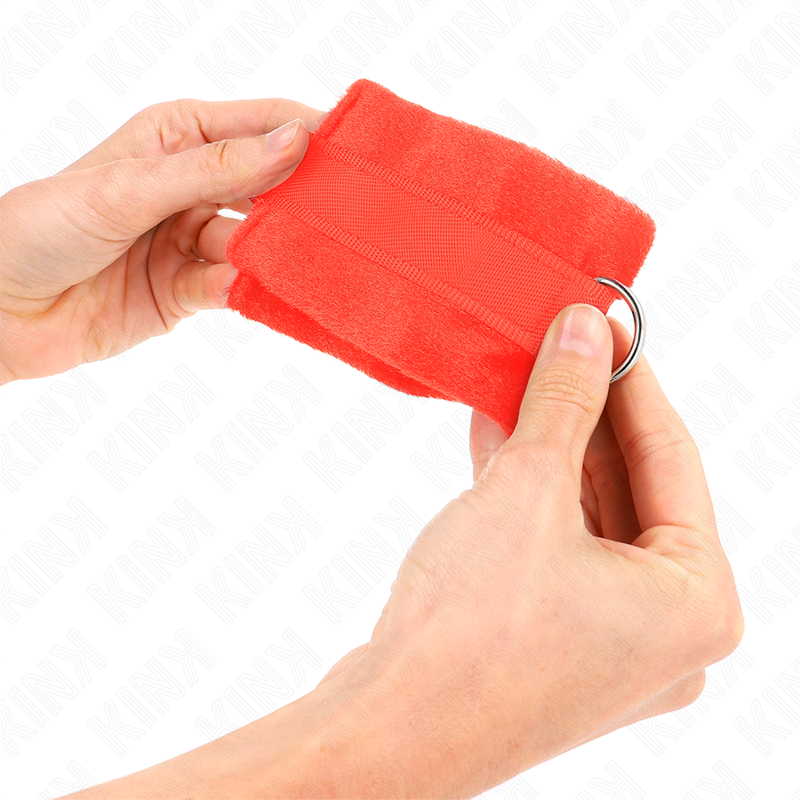 Menottes Fourrure Débutant Rouge 30x7cm - KINK - KINK WRIST RESTRAINT