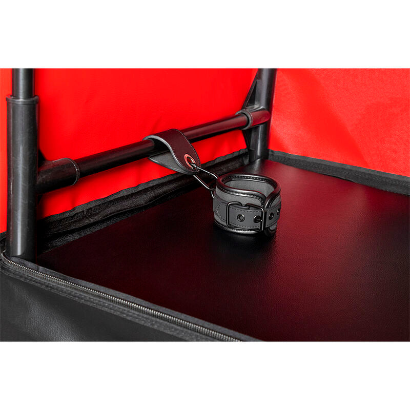 Secret Dome - Cabine BDSM Contrainte Bukkake - Rouge et Noir